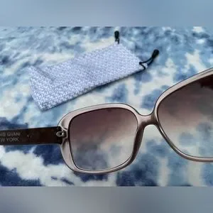 NWT Anais GVANI New York Tortoise Frame Sunglasses Anais Gvani | Accessories | Luxurious Designer Anais Gvani  main image 2